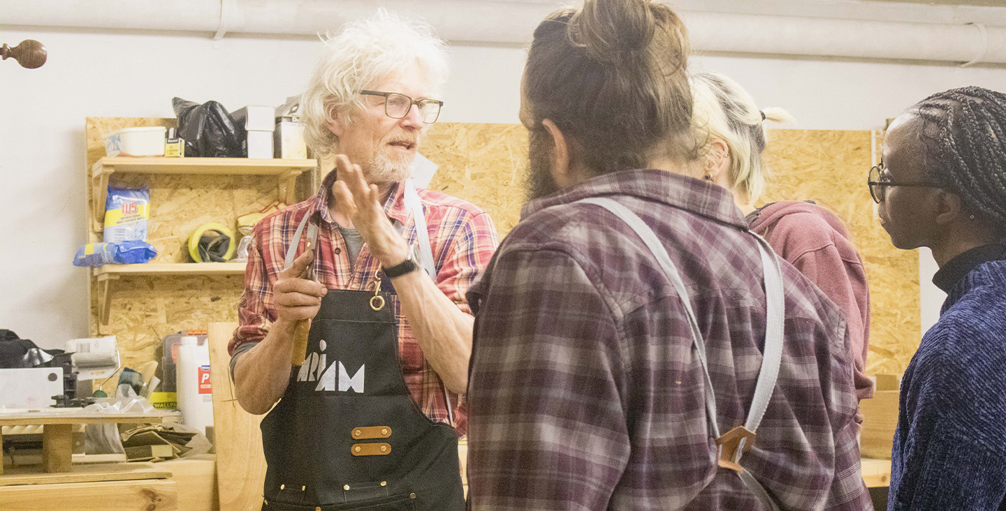 Jason Keen of Ariam Shed leading a workshop